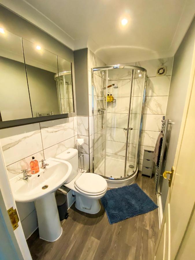 Kings Quarters Boutique Rooms Hartford  Екстер'єр фото